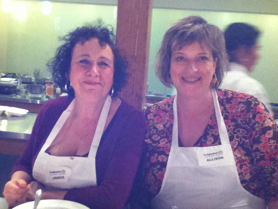 You are currently viewing Girls’ Night Out Cooking Class at Calphalon Culinary Centre in Toronto – CLOSED