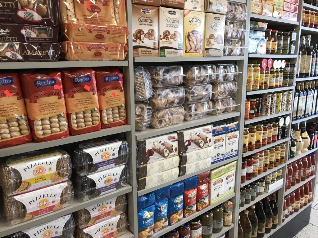 Italian groceries on the shelves at Buon Giorno Ajax
